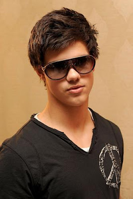 PGP: Foto / Gambar Aneka Gaya Model Rambut Taylor Lautner 