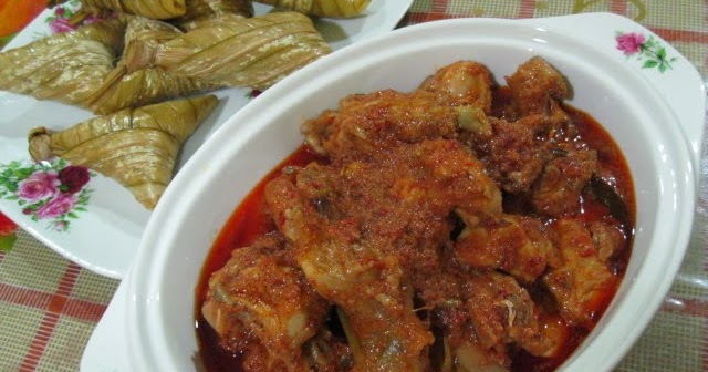 Dari Dapur Ummi: Ketupat Palas Dan Rendang Ayam