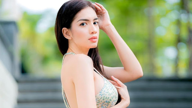 Angel Karamoy Kenakan Dress, Netizen: Gaji UMR Jangan Nge-Zoom!