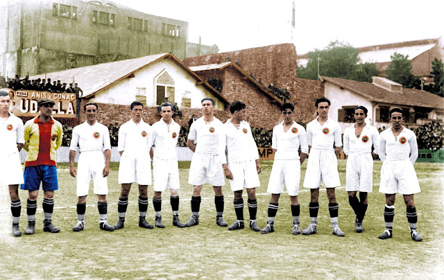 📸REAL MADRID F. C. 📆4 mayo 1924 ➡️Del Campo, Martínez, Mejía, Barrero, Muñagorri, Monjardín, Escobal, Valderrama, Félix Pérez, Mengotti y Quesada. REAL UNIÓN CLUB DE IRÚN 1 🆚 REAL MADRID F. C. 0 Domingo 04/05/1924. 22º Campeonato de España Copa del Rey, final. San Sebastián, Guipúzcoa, Campo de Atocha. GOLES: ⚽1-0: 58’, Echeveste