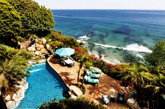 Johnny carsons malibu home Is for sale