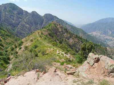 Поход из ущелья Бегар в Оджук по хребту между Такобом и Оджуком, Варзоб, горы Таджикистана