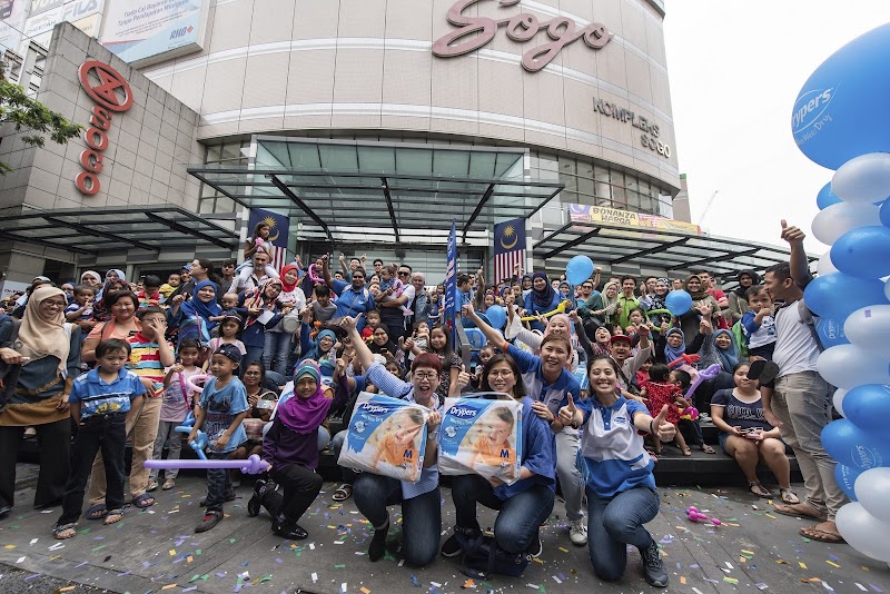 Drypers Wee Wee Dry Yang Diperbaharui Memudahkan Ibu Bapa Menukar Lampin 