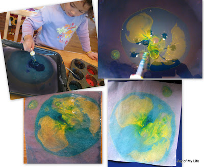 kids art paper marbling with cornstarch size