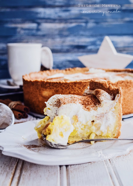 tarta de manzana con crema y canela