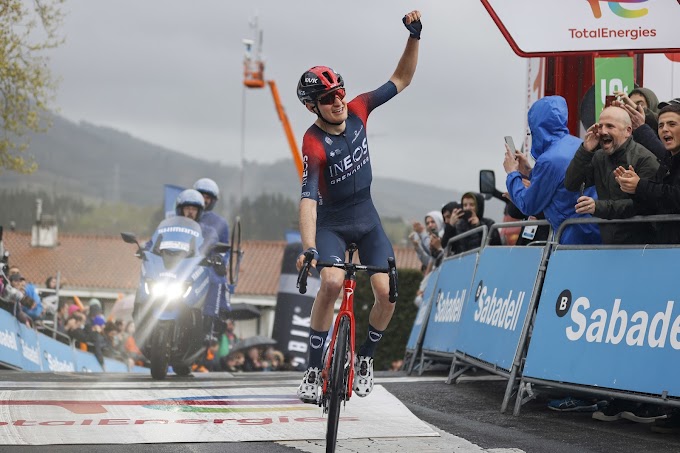 Carlos Rodríguez ganó en Mallabia y Remco Evenepoel es el nuevo líder de la Vuelta al País Vasco