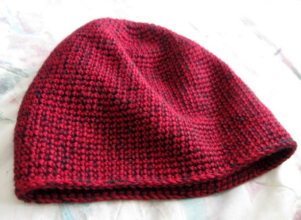 https://www.etsy.com/listing/215096683/crochet-hat-burgundy-and-black-tube?ref=shop_home_feat_2