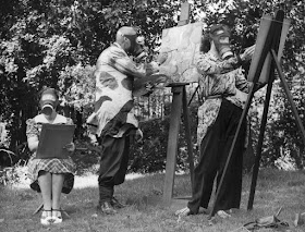 British artist Albert Perry at work, 19 August 1941 worldwartwo.filminspector.com