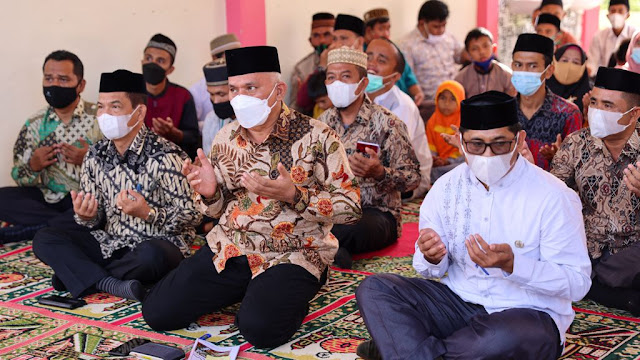 Ikuti Zikir dari Simeulue, Sekda Aceh Ingatkan Vaksinasi Guru dan Siswa