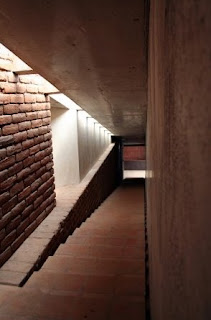 Interior + bloques de adobe