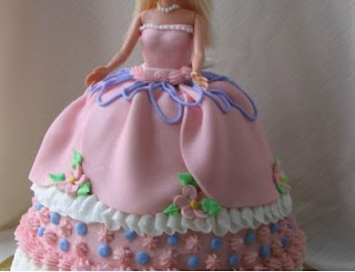 kue ultah bentuk barbie