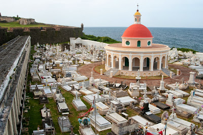 Santa María Magdalena de Pazzis Cemetery