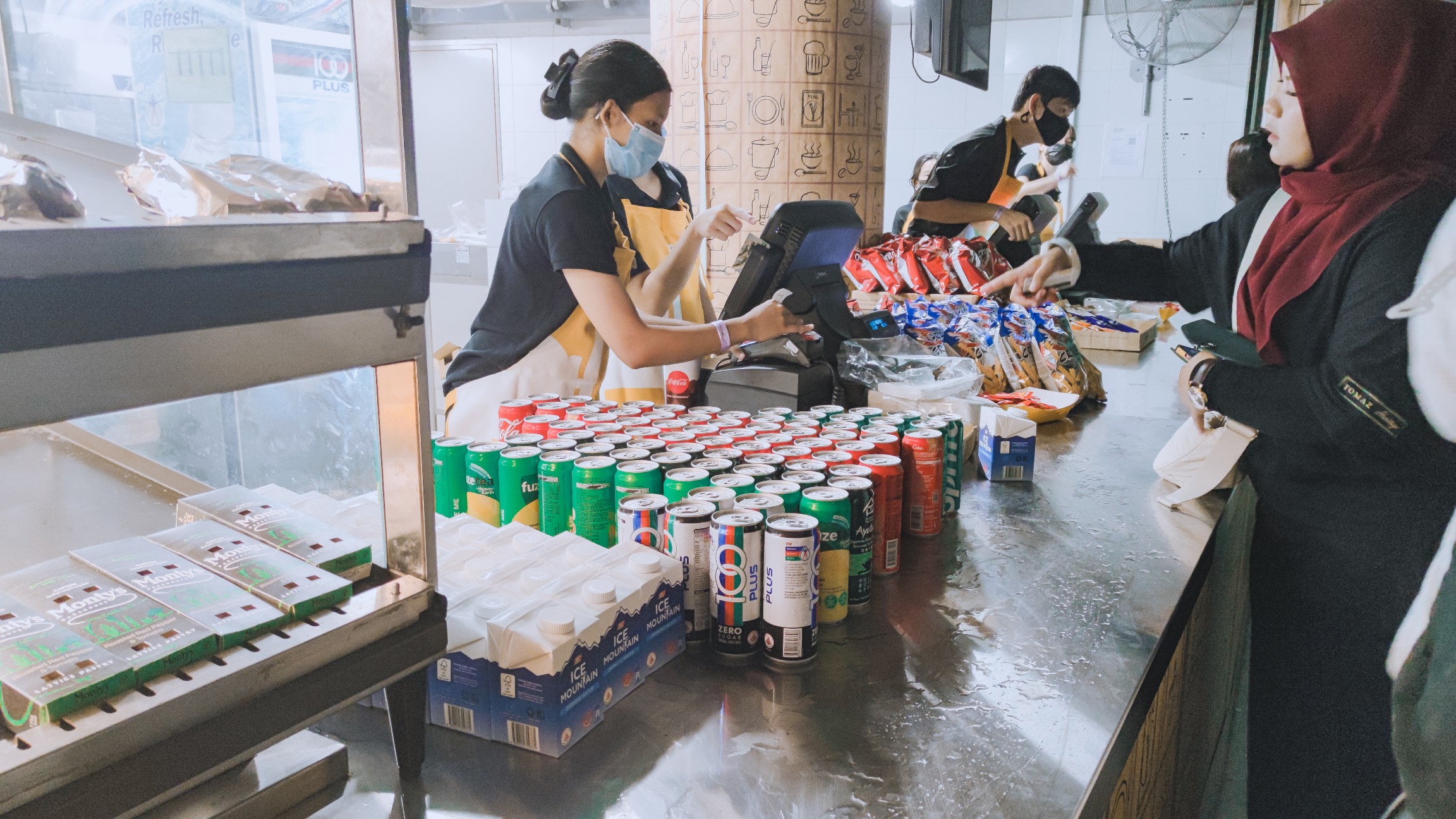 food merchant in singapore indoor stadium