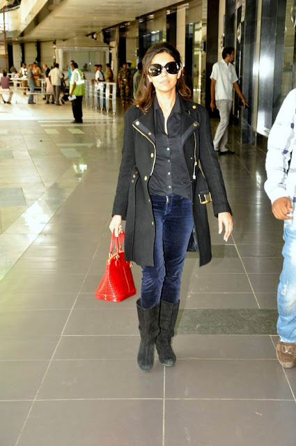 Gauri Khan snapped at the International Airport