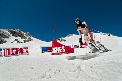 Bikini snow skiing