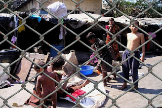 Kematian akhibat virus Ebola meningkat hingga 3.338 jiwa. Kematian akhibat virus Ebola meningkat hingga 3.338 jiwa.