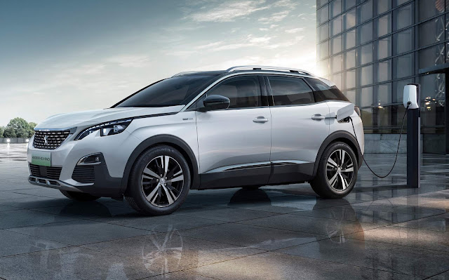 Peugeot 4008 PHEV 4WD Híbrido Plug-In lançado na China