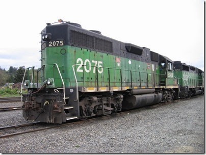 IMG_6407 BNSF GP38 #2075 Pacific Pride at Centralia on May 12, 2007