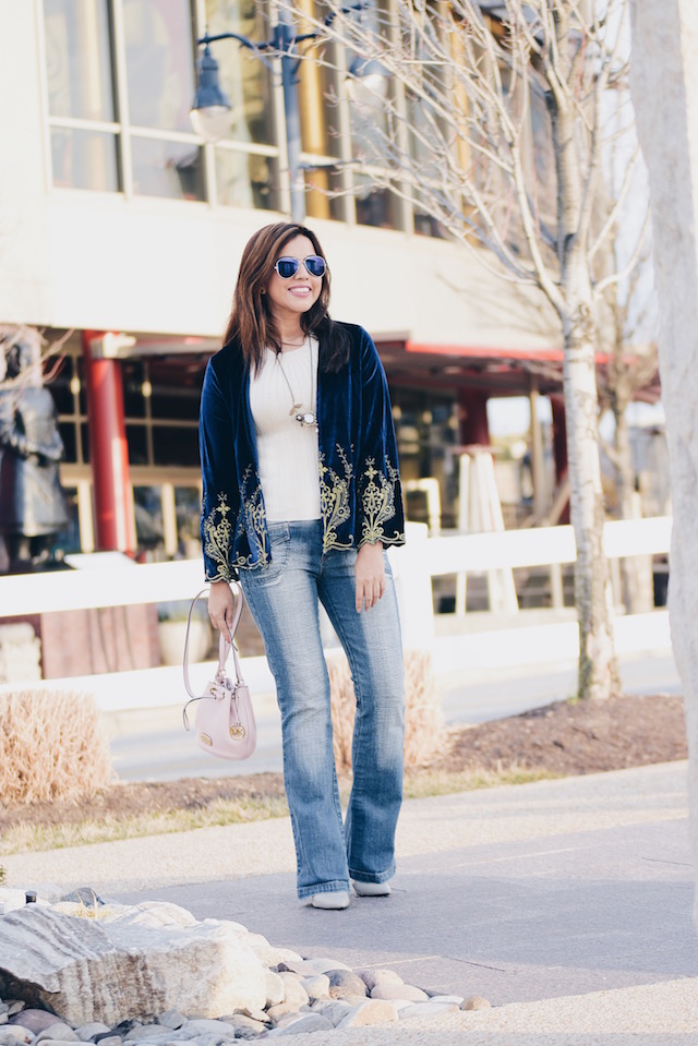 Navy Floral Embroidered Velvet Blazer-Look of the day-MariEstilo-SheIn-FashionBlogger-DCBlogger-Moda El Salvador-Moda Mexico-Moda España-armandhugon dc