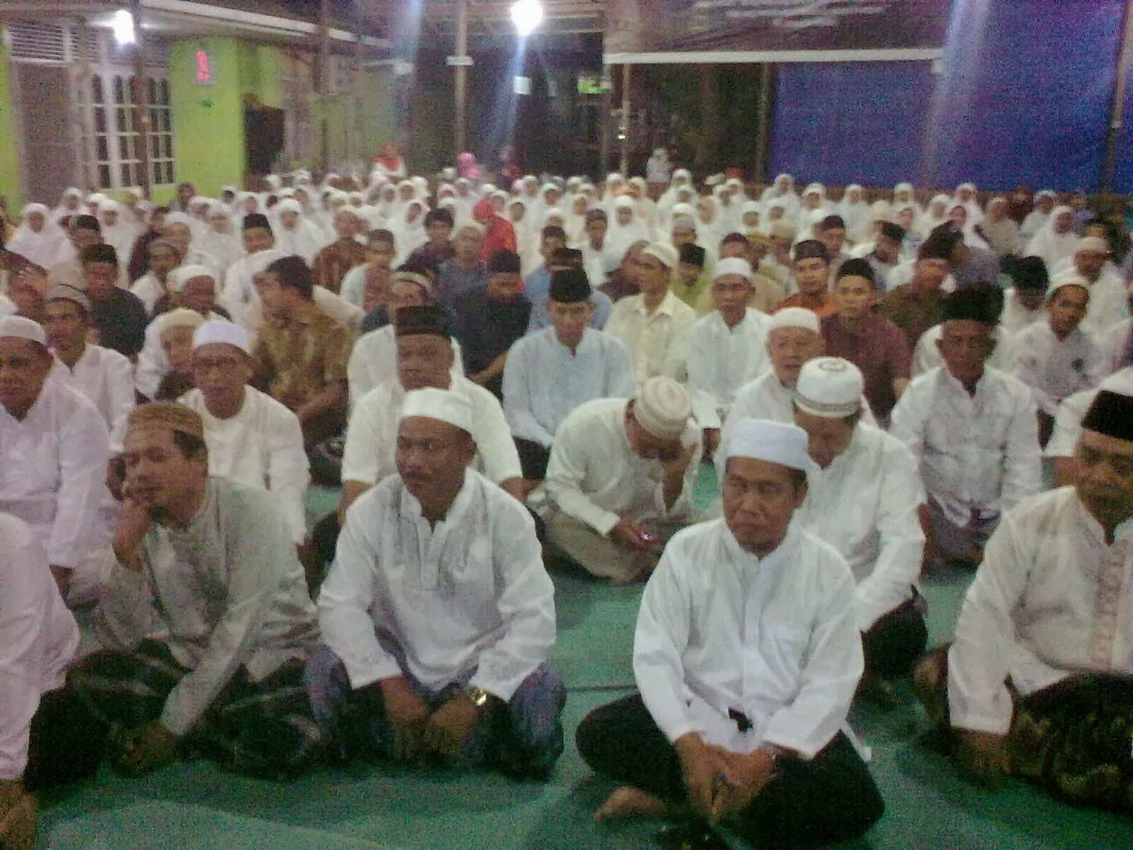 Subuh Keliling Ketapang: KEUTAMAAN SHALAT TAHAJJUD