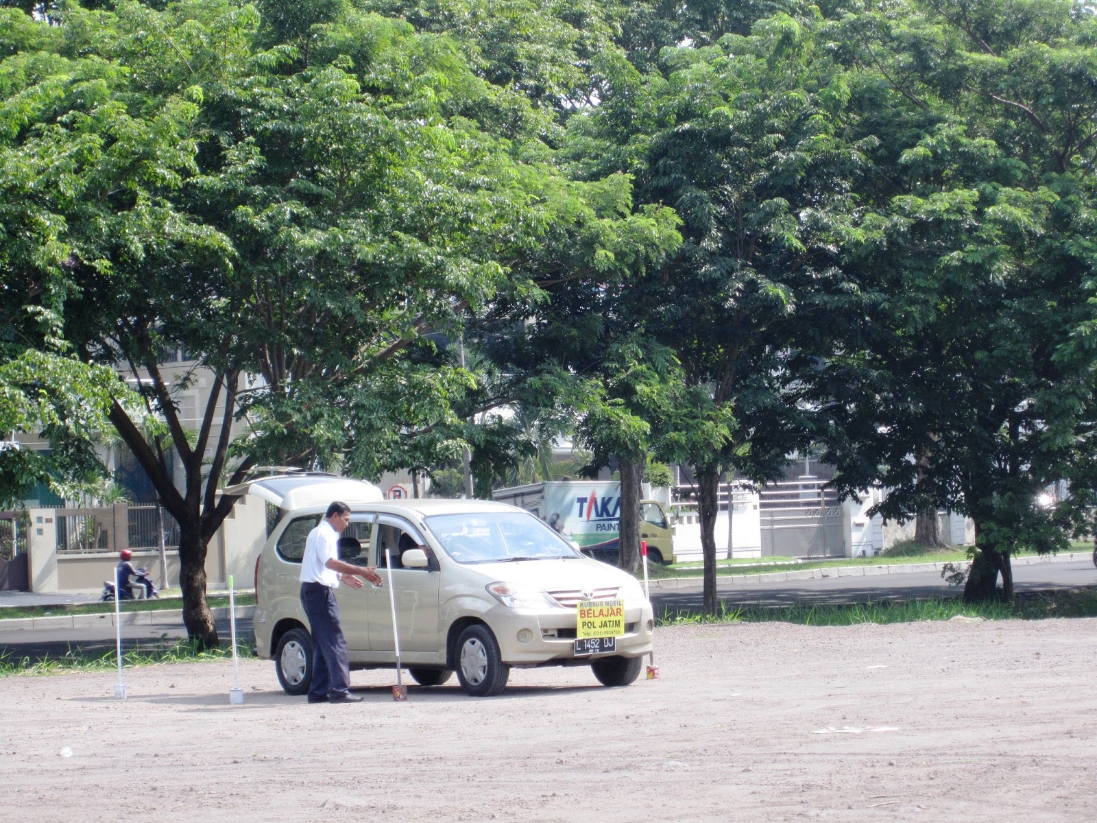 Gambar Modifikasi Mobil Untuk Kursus Mengemudi | Modif Mobil