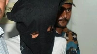 ISIS ಜೊತೆಯಾಗಿ ಸಂಚು: ಅಲಿಗಢ್ ಮುಸ್ಲಿಂ ವಿವಿಯ 19 ವರ್ಷದ ವಿದ್ಯಾರ್ಥಿ ಬಂಧನ
