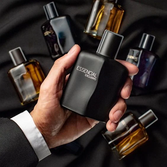 Resenha: Perfume Natura Essencial Exclusivo Masculino - Uma Fragrância Intensa e Sedutora