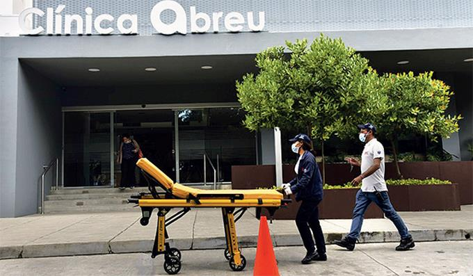Trasladan a Jean Alain a una clínica donde quedó recluido ayer