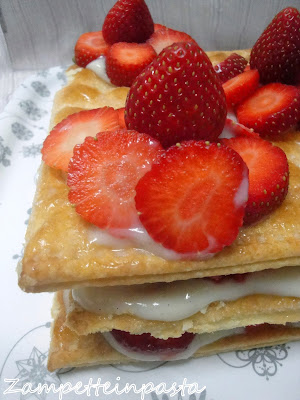 Torta millefoglie alle fragole - Ricetta semplice con le fragole