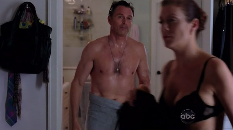 Tim Daly Shirtless on Private Practice s3e21