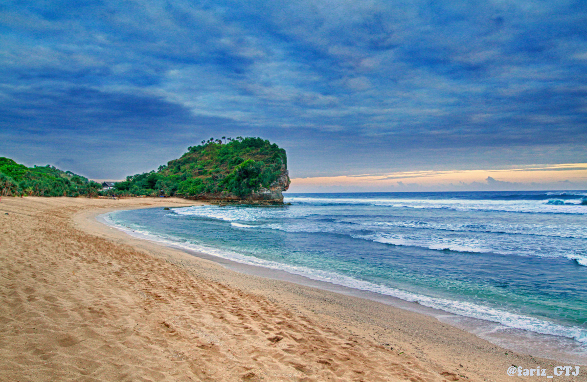  Pantai  Indrayanti Dari Gunungkidul yang Tersohor ke 12 