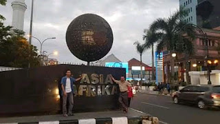 jalan braga bandung; jalan braga bandung malam hari; jalan braga bandung nightlife; peta jalan braga bandung; braga bandung kuliner; asal usul nama jalan braga bandung; mall braga bandung; wisata kuliner jalan braga bandung; gambar jalan braga; ayodolenrek; jalan braga bandung tempo dulu; jalan braga bandung di malam hari; jalan braga bandung adalah; jalan braga bandung di daerah mana; jalan braga bandung jawa barat; ayo dolen rek