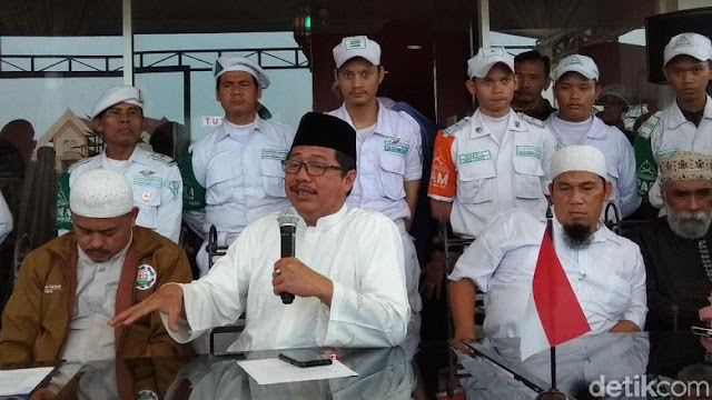 Lakukan Konferensi Pers Sambil Dikawal Para Laskar , PA 212 Sampaikan 7 Poin Penting & Mendesak Jokowi .....