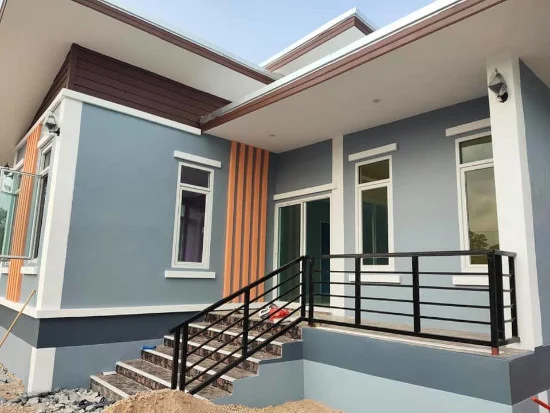 Desain rumah dengan teras tinggi