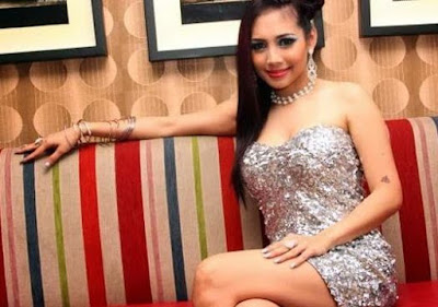 5 Artis Cantik Ini Pernah Ditawari Foto Telanjang