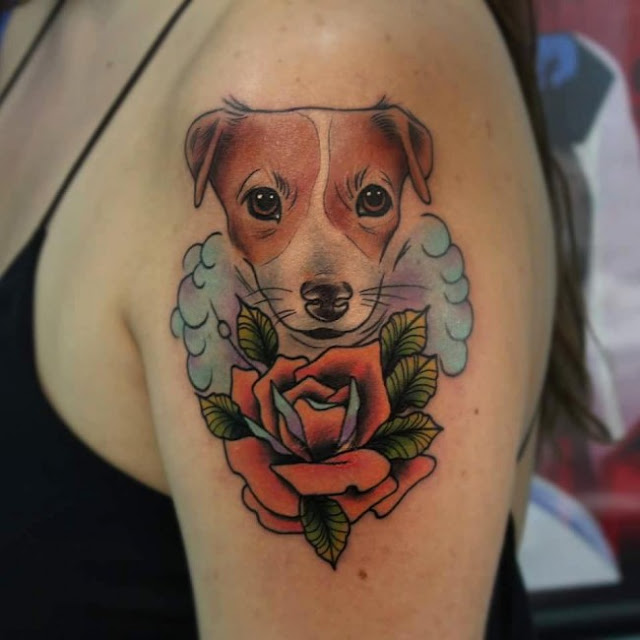 tatuagens femininas de cachorros