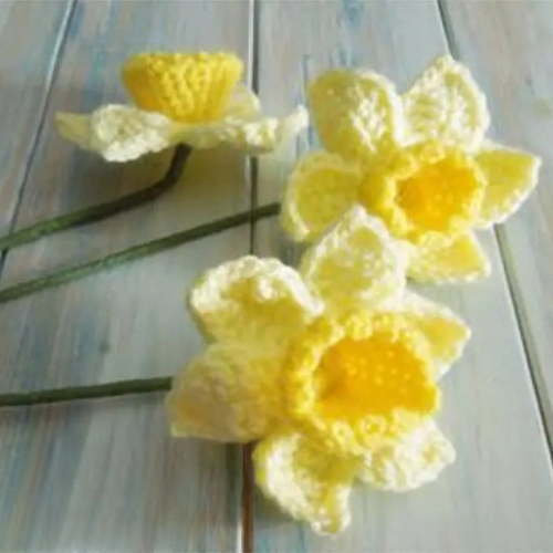 Crochet Spring Daffodils - Free Pattern & Tutorial