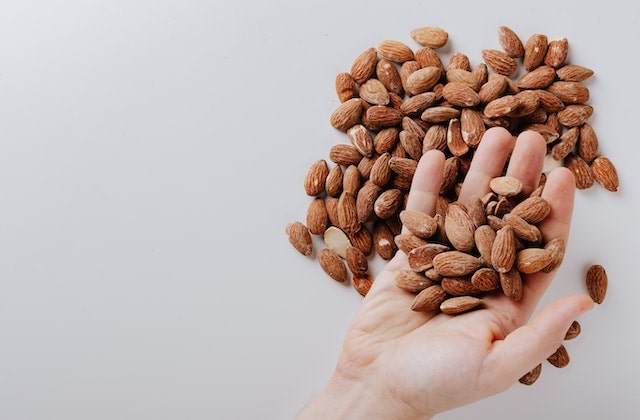 handful of almonds