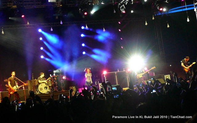 paramore concert live