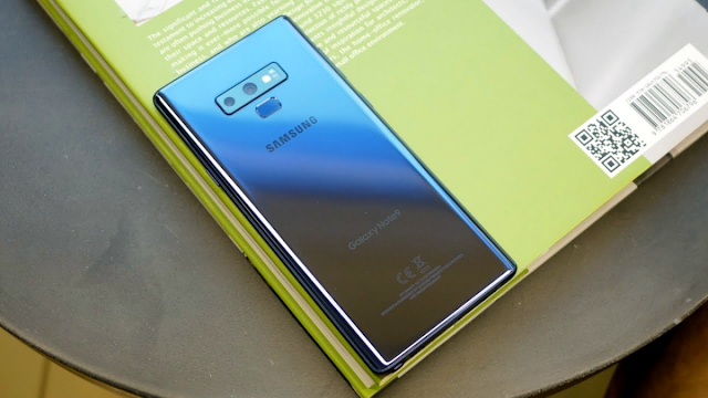 يوفر تحديث Samsung Galaxy Note 9 جدولة الوضع الليلي وتغيير FOV لصور شخصية