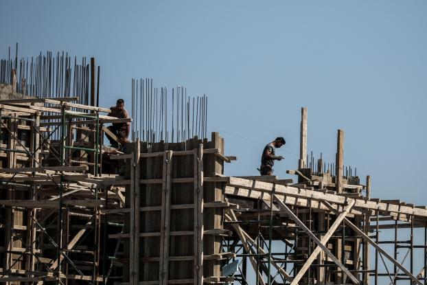 Καταστροφή στην οικοδομική δραστηριότητα λόγω της εξαγγελίας αναστολής του ΦΠΑ 24% - Φόβοι για «μπούμερανγκ»