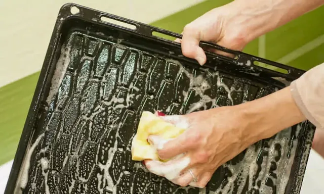 Oven Tray Grease Cleaning