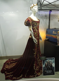 Kristen Stewart Snow White coronation gown