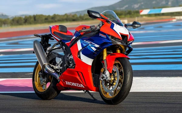 Honda CBR 1000RR-R Fireblade SP 2023: fotos, preços e detalhes