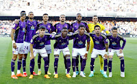 REAL VALLADOLID C. F. Temporada 2022-23. Jawad El Yamiq, Joaquín, Selim Amallah, Kike Pérez, Cyle Larin, Jordi Masip. Iván Fresneda, Martin Hongla, Gonzalo Plata, Monchu y Sergio Escudero. VALENCIA C. F. 2 REAL VALLADOLID C. F. 1 Jueves 27/04/2023, 19:30 horas. Campeonato de Liga de 1ª División, jornada 31. Valencia, Camp de Mestalla. GOLES: ⚽0-1: Cyle Larin. ⚽1-1: Mouctar Diakhaby. ⚽2-1: 90+2’, Javi Guerra.