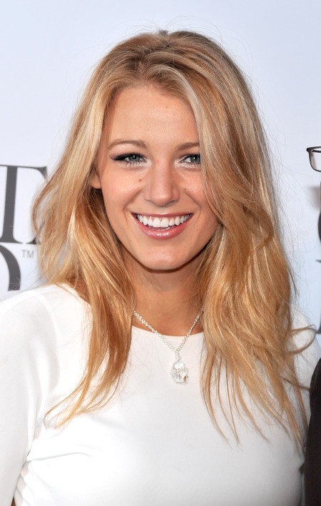 Blake Lively 3 pictures