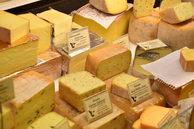 Doctors are petitioning the FDA to put a Breast Cancer warning on cheese