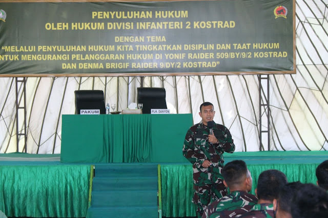 Hukum Divisi Infanteri 2 Kostrad Berikan Penyuluhan Materi Hukum di Satuan Jajaran Brigif 9/Dharaka Yudha