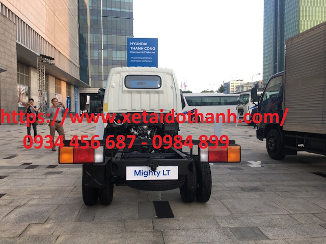 Hyundai 2,5 tấn LT thùng kín