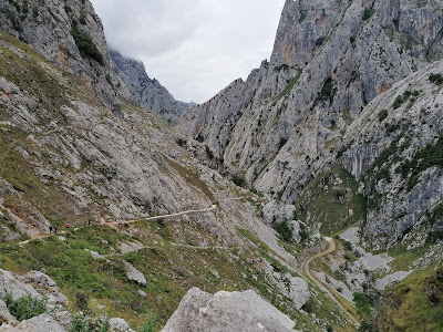 Ruta del Cares, Poncebos a Caín, Picos da Europ